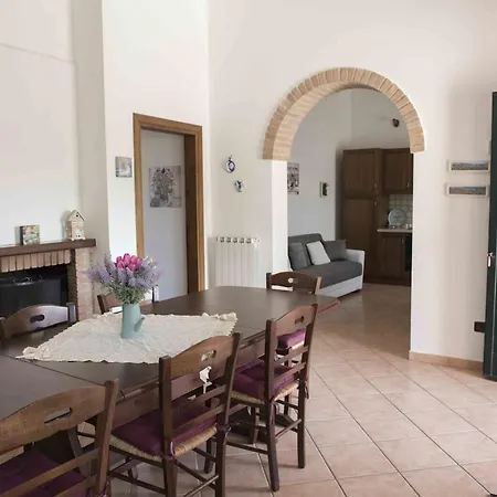 Vocabolo San Sebastiano Tatil Evi Massa Martana